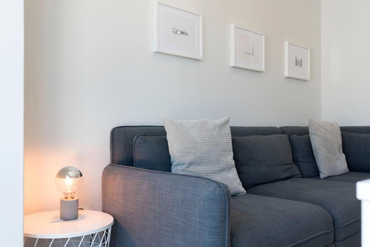 Lovelystay - Downtown Modern 2Br Flat With Free Parking Porto Exterior photo